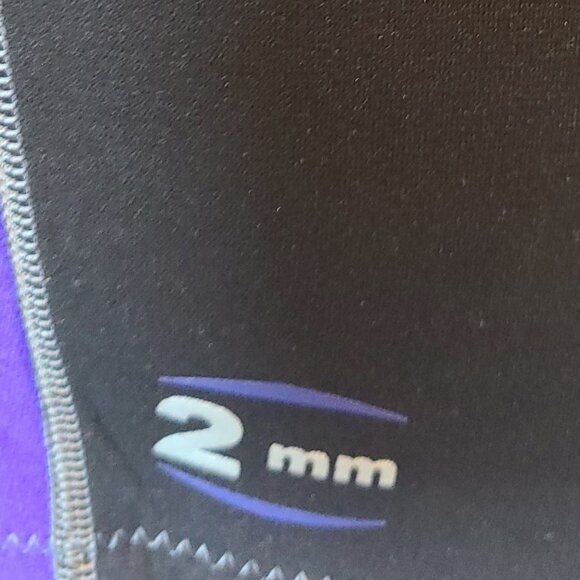 CRESSI LIDO SHORTY WETSUIT 2mm-SZ L4  PURPLE/BLACK - Picture 12 of 13